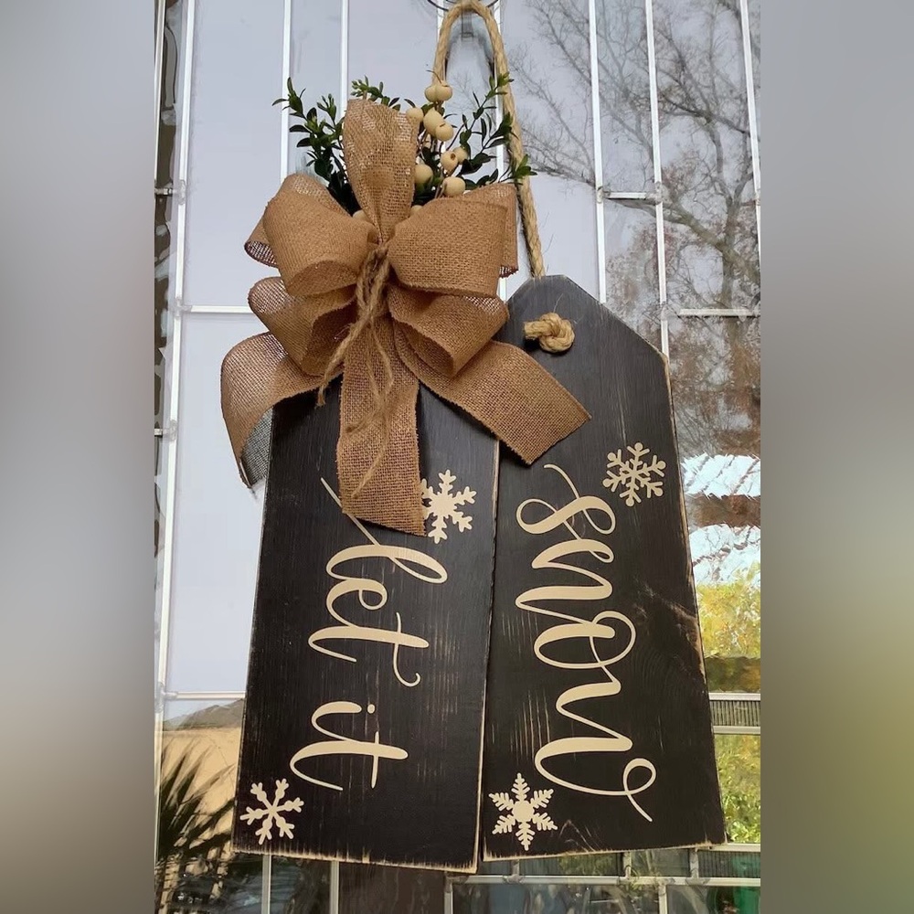 Handmade Holiday Door Hanger – Rustic Pinewood Tags with Bow (Outdoor Safe)